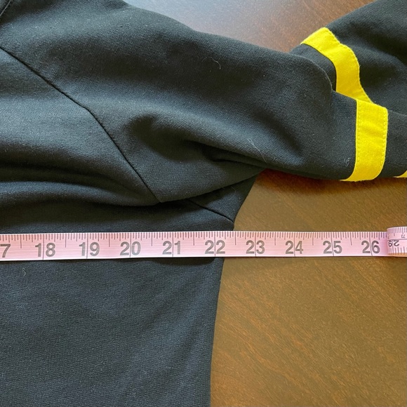 Universal Studios Harry Potter Long Sleeved Fleece Shirt - Picture 8 of 10